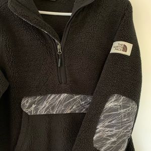Northface Sherpa pullover